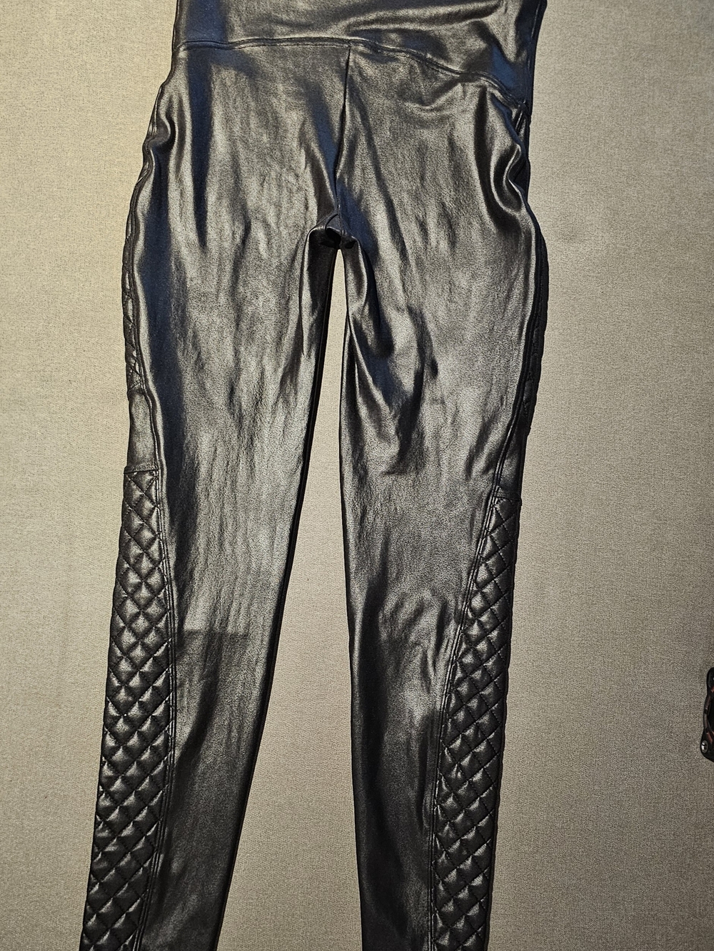 Spanx Quilted Faux Leather Shiny Black Moto Womens Leggings Size M - Picture 2 of 8